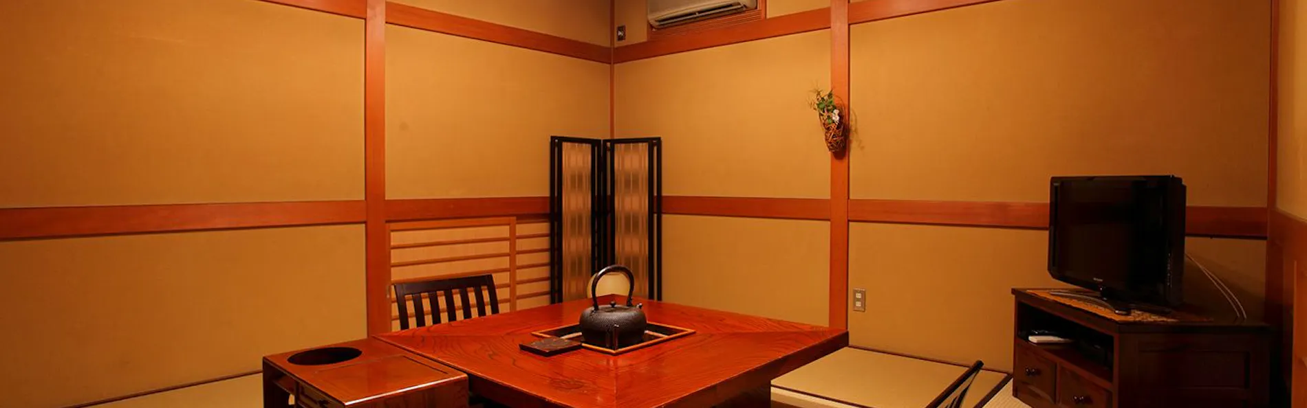 【一棟貸しの宿】割烹旅館 新叶