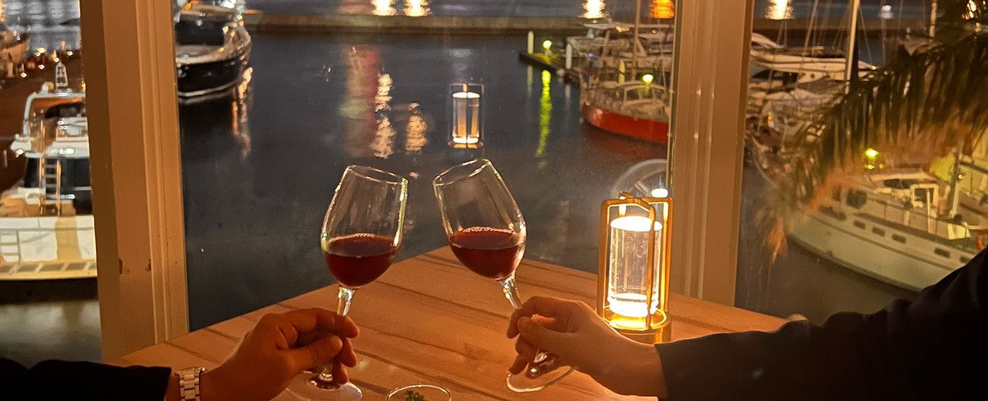 ナイトラウンジ