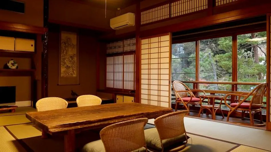 Kinosaki Onsen Registered Tangible Cultural Property Inn Mikuniya