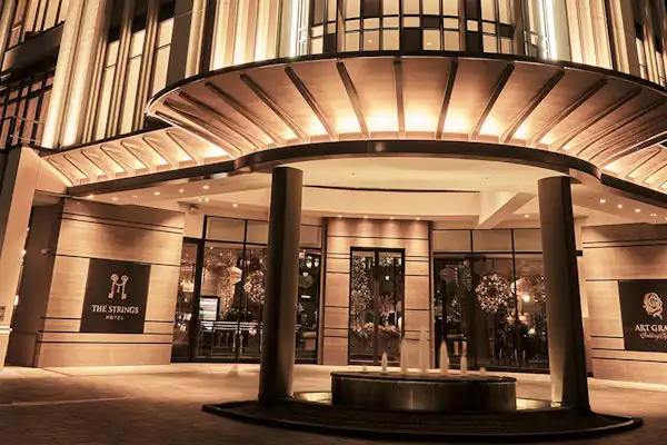 ด้านหน้าภายนอก