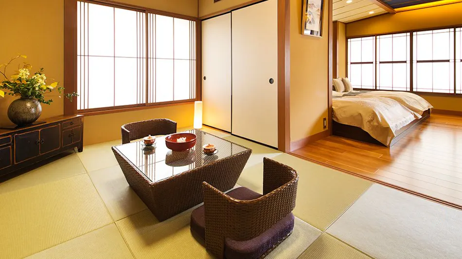 Kanazawa Yuwaku Onsen Hyakurakuso