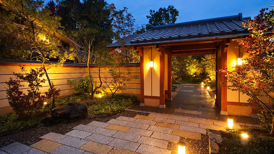 Kanazawa Yuwaku Onsen Hyakurakuso