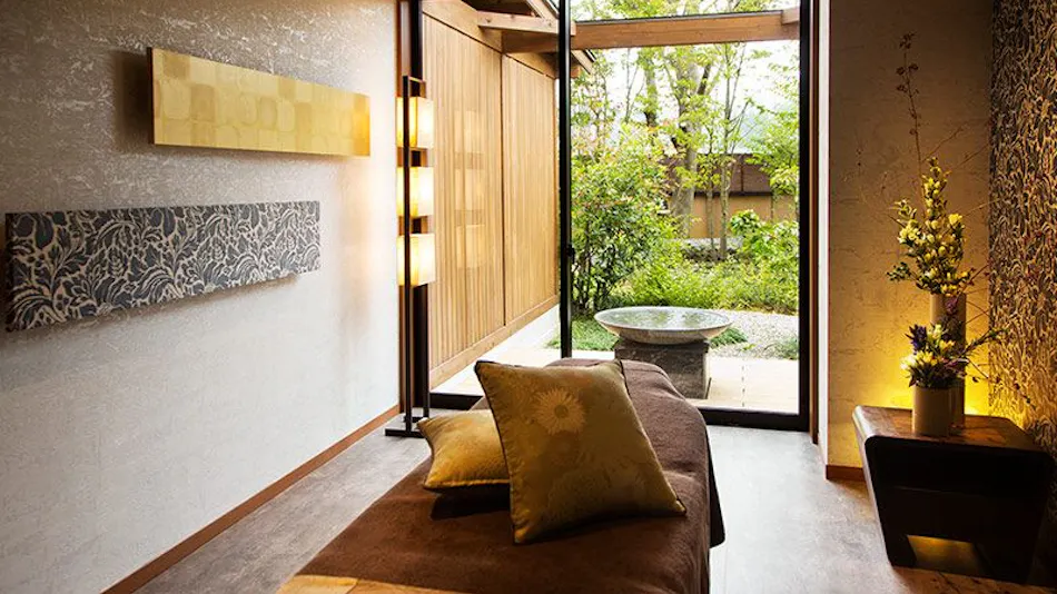Kanazawa Yuwaku Onsen Hyakurakuso
