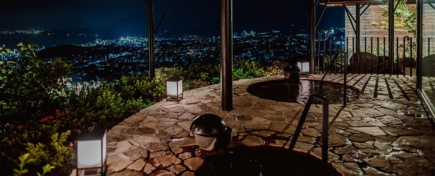 露天浴池・温泉