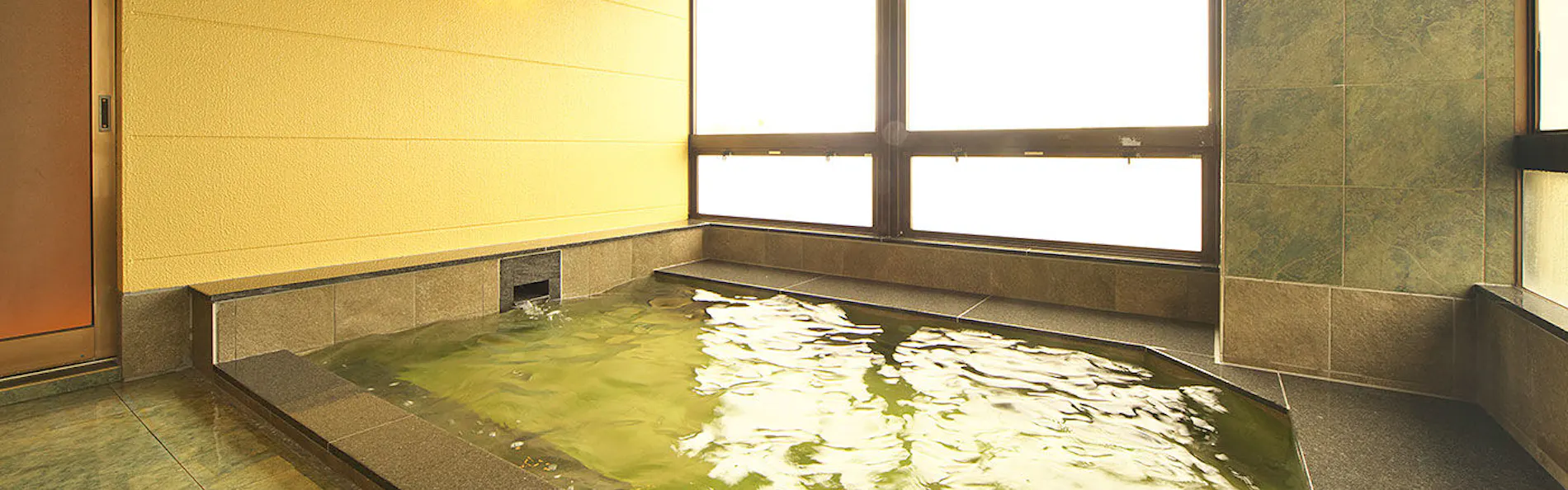 和海の宿ささ游