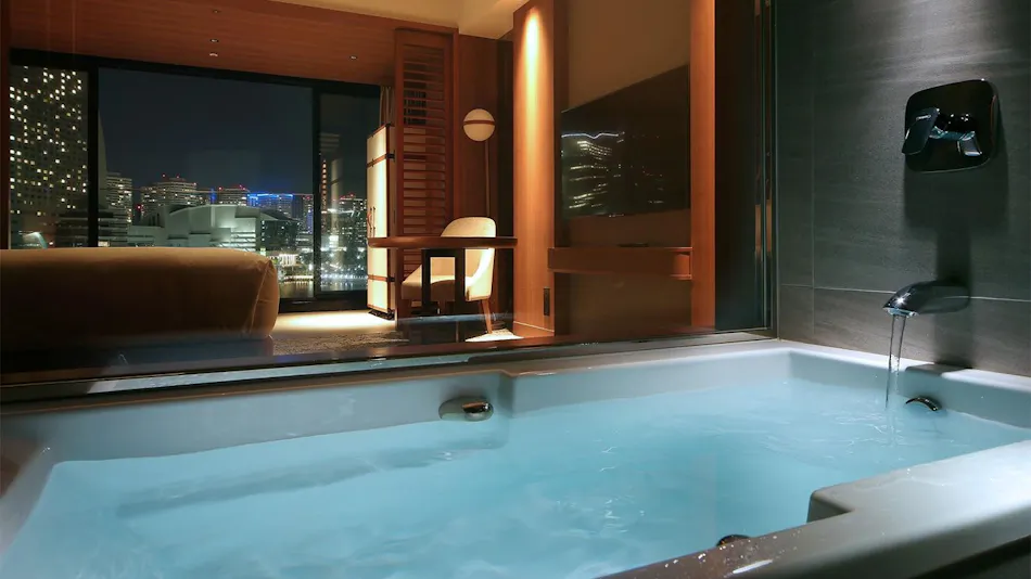 InterContinental Yokohama Pier 8