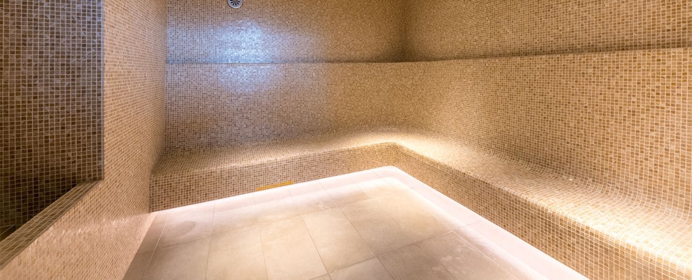 Kolam Mandi Besar -Shio no Yu-