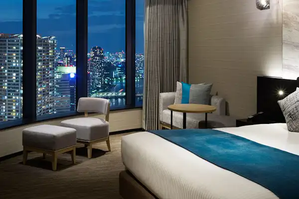 เอ็กเซ็กคูทีฟ วิว บาธ คอร์เนอร์ คิง