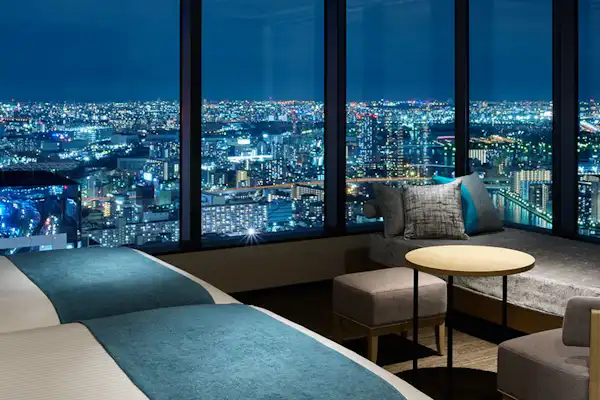 Executive View Bath Corner Twin