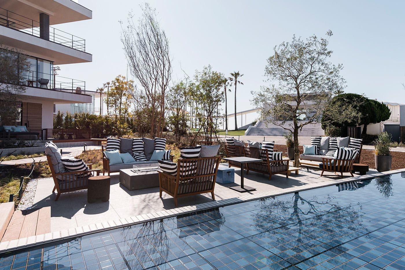 MALIBU HOTEL