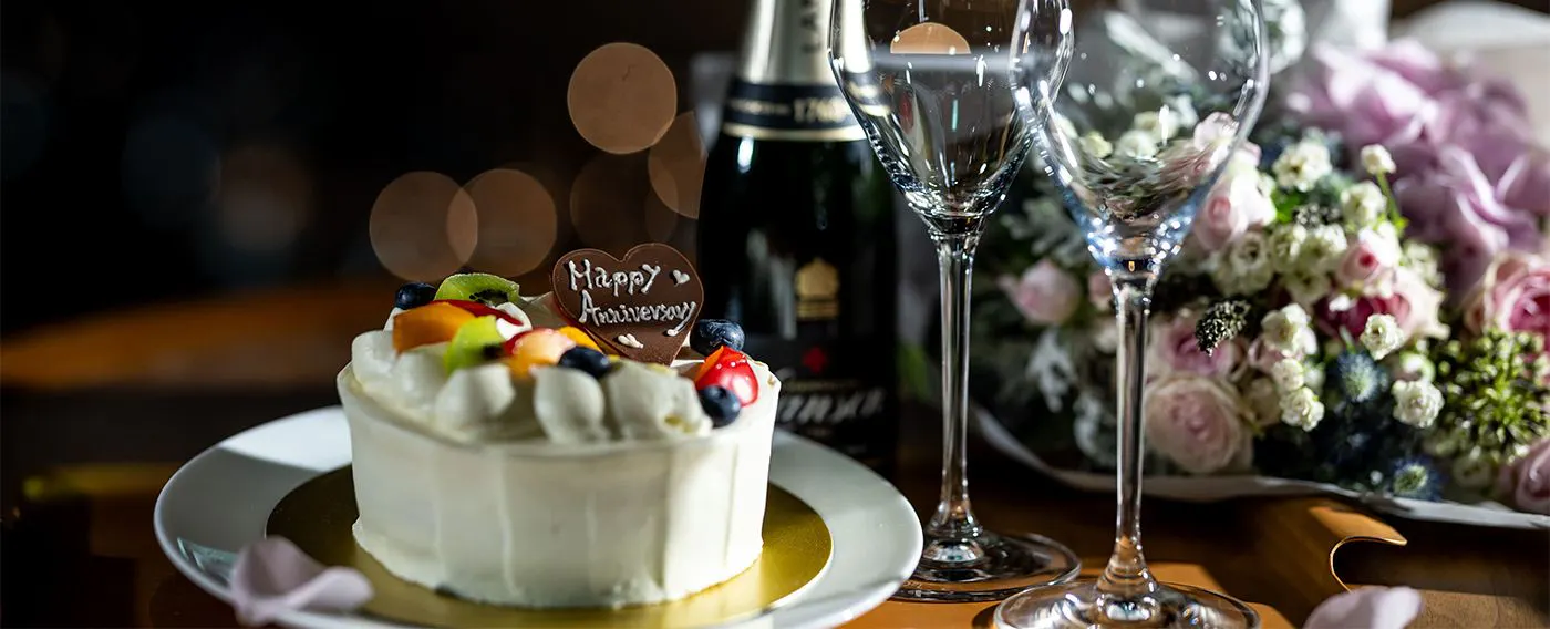 夜景ケーキシャンパン