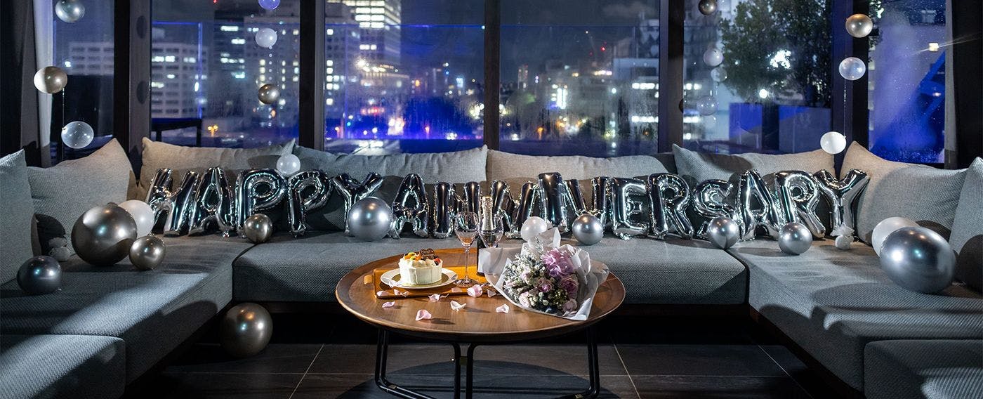 夜景ケーキシャンパン