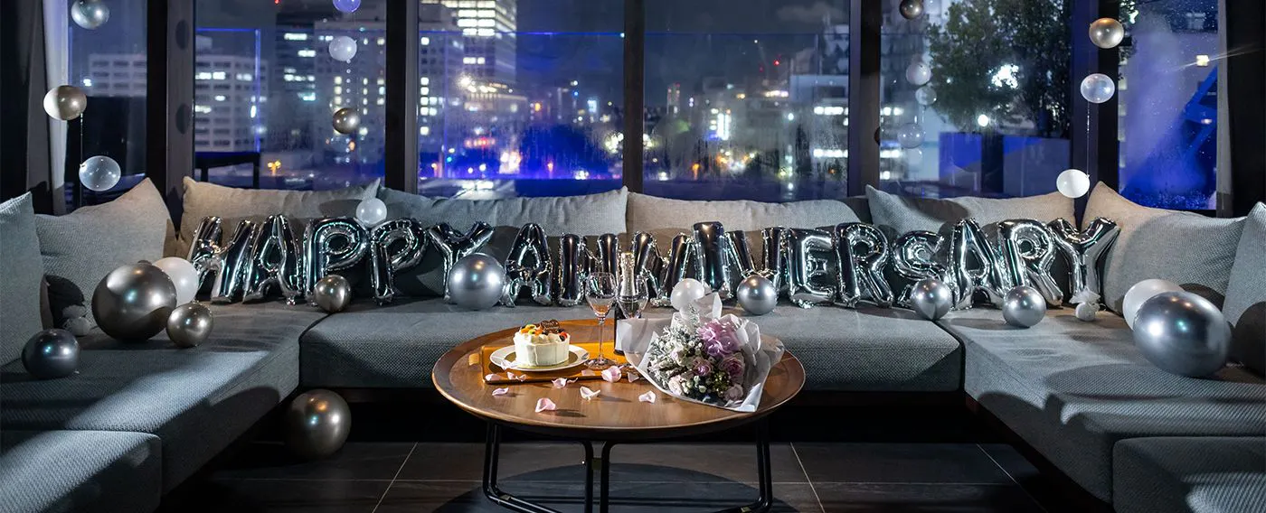 夜景ケーキシャンパン