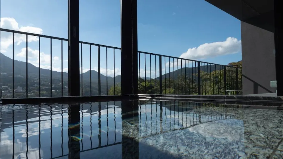 HAKONE NICA