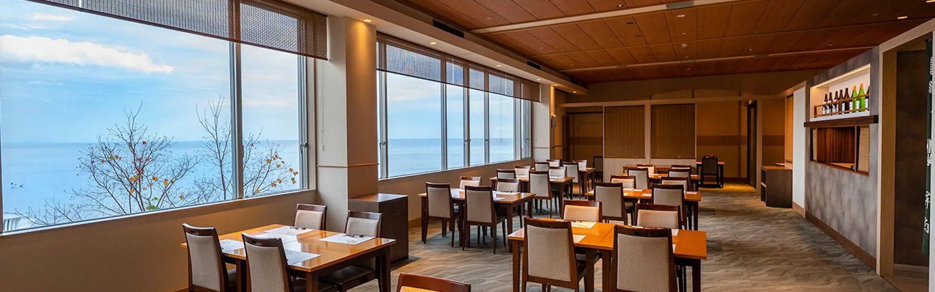 ホテルニューアカオ