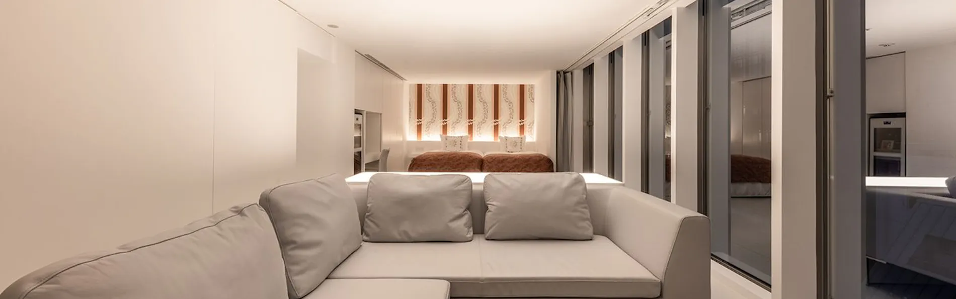 Cuvee J2 Hotel Osaka by 温故知新