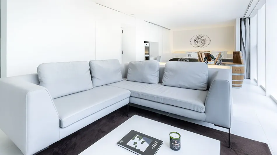 CUVÉE J2 HOTEL OSAKA by Onko Chishin