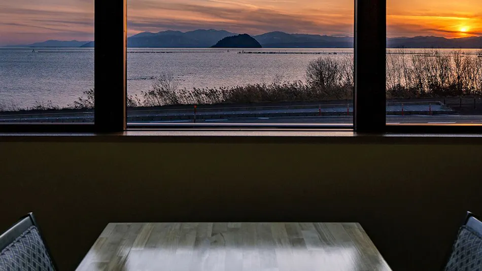 Blessings of Lake Biwa, Fisherman's Inn Funakura