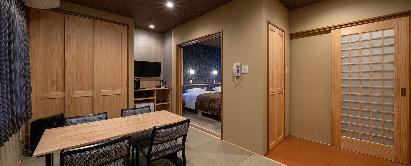 Blessings of Lake Biwa, Fisherman's Inn Funakura