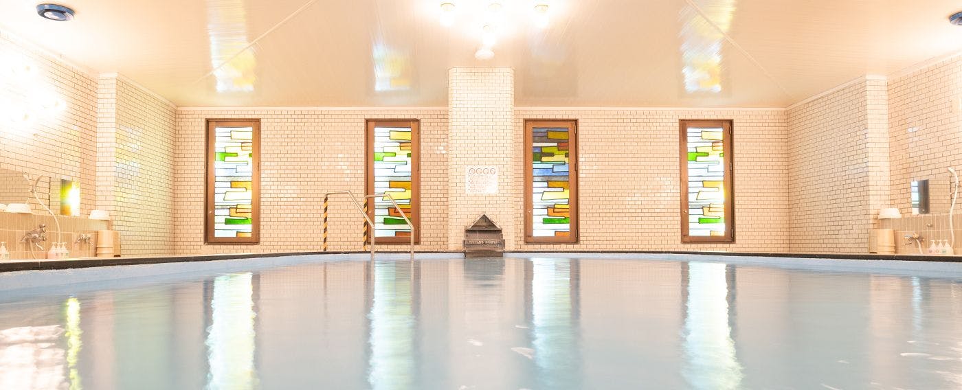 ห้องอาบน้ำรวมขนาดใหญ่ อาคารทิศใต้