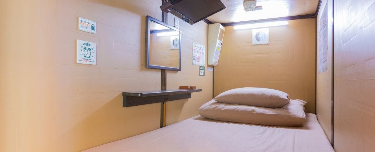 ห้องพักแบบแคปซูล