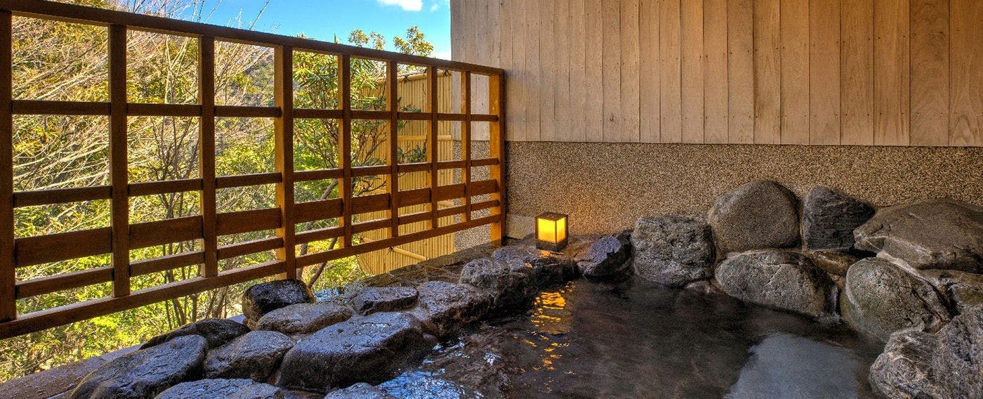 包租浴池（流星：岩石露天浴池）