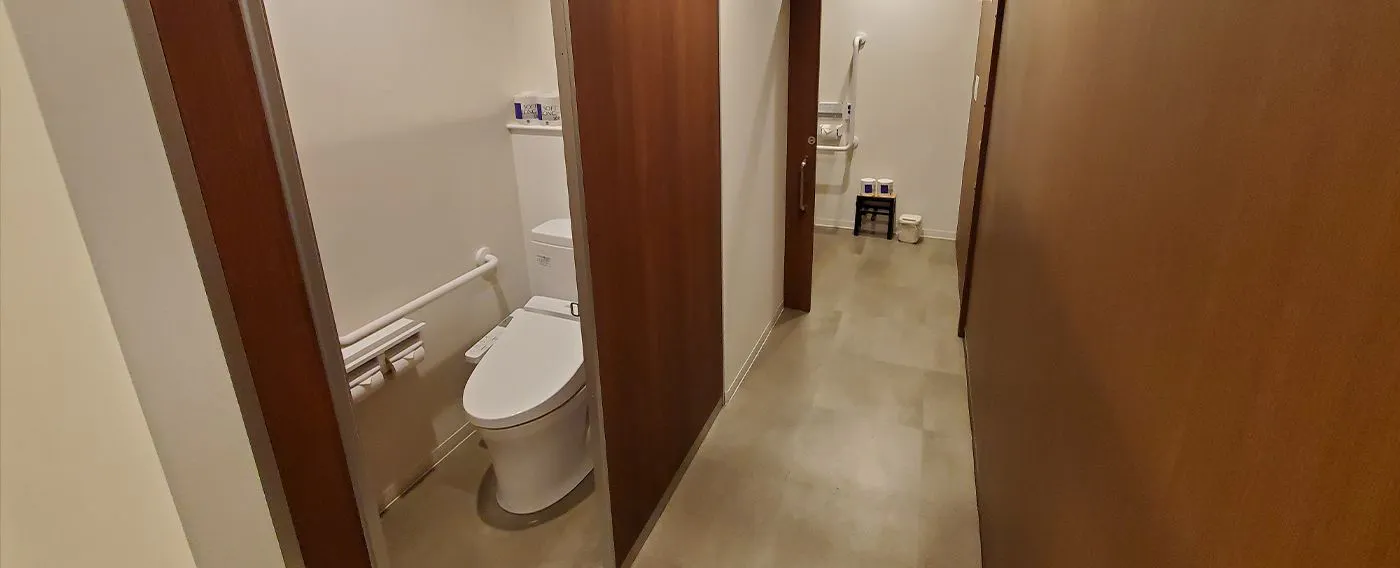 Facility|1st, 2nd, and 8th Floor Women's Restroom