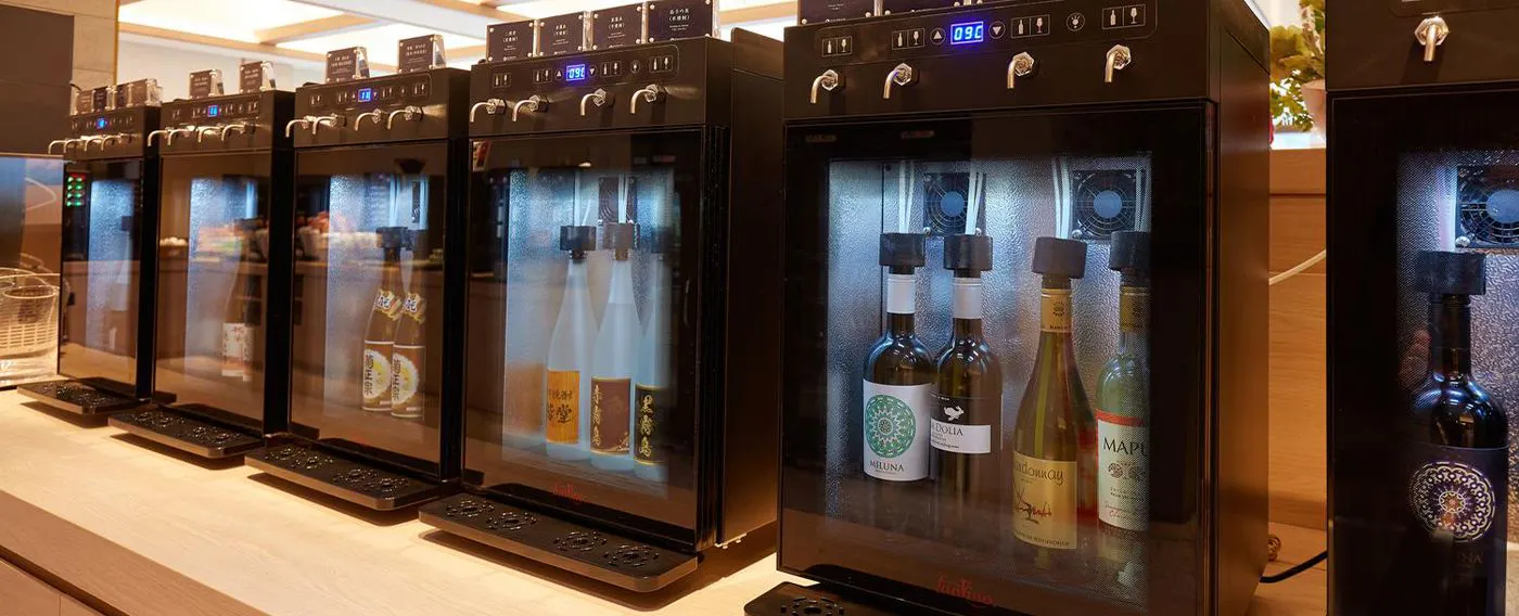 20種類ものアルコールが飲み放題!