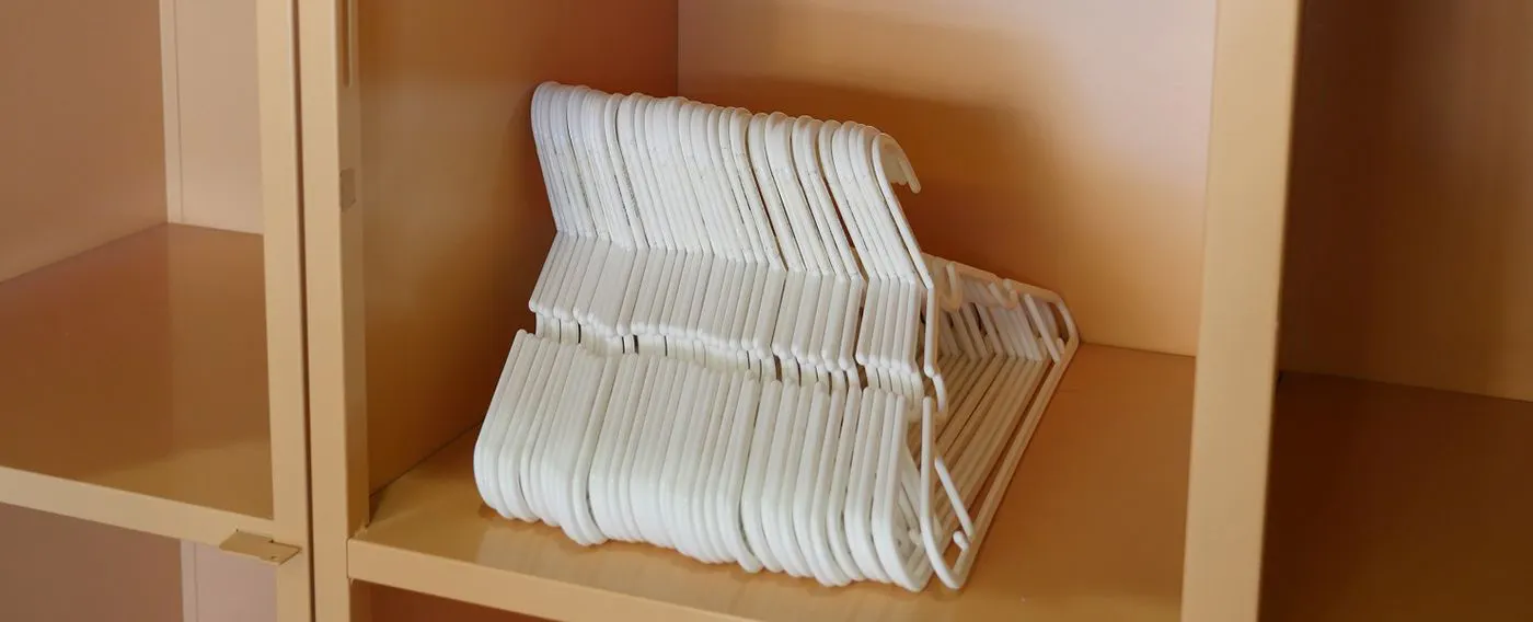 Penyangkut pakaian untuk dipinjamkan