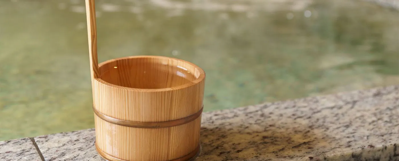 น้ำพุร้อนธรรมชาติ