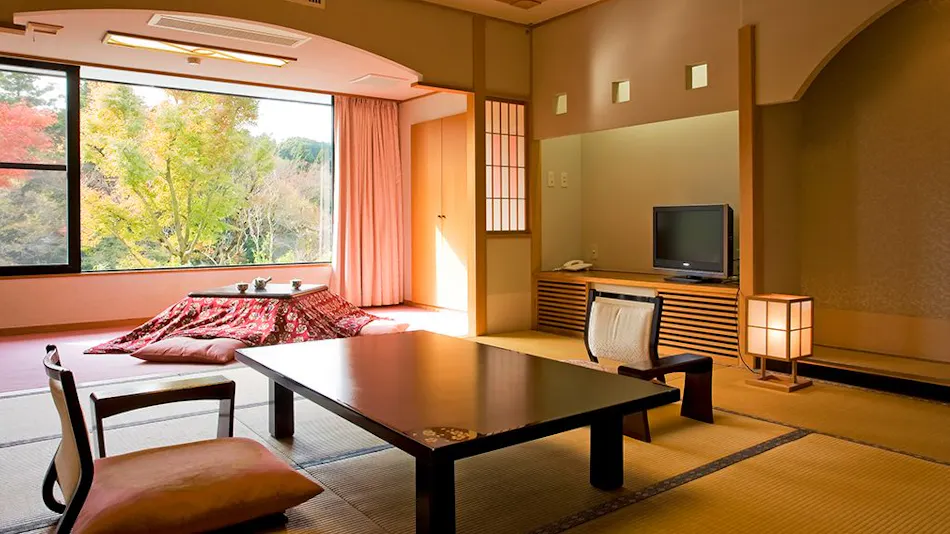 Hidden Hot Spring Inn Takimien
