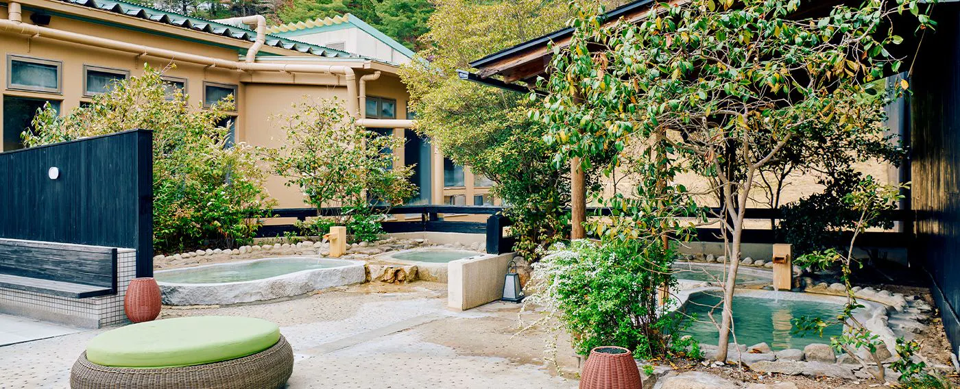 ออนเซ็นกลางแจ้ง