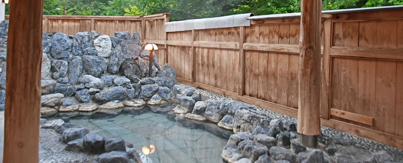 重曹泉・露天風呂