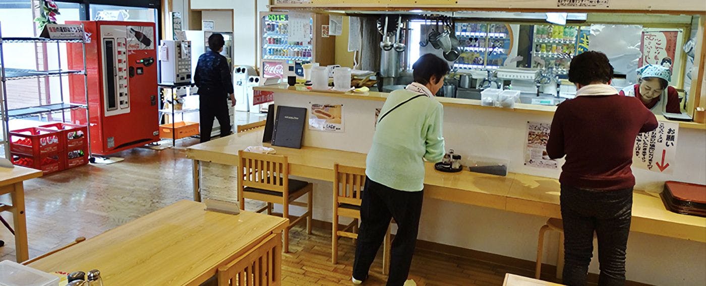 保養中心內 輕食區