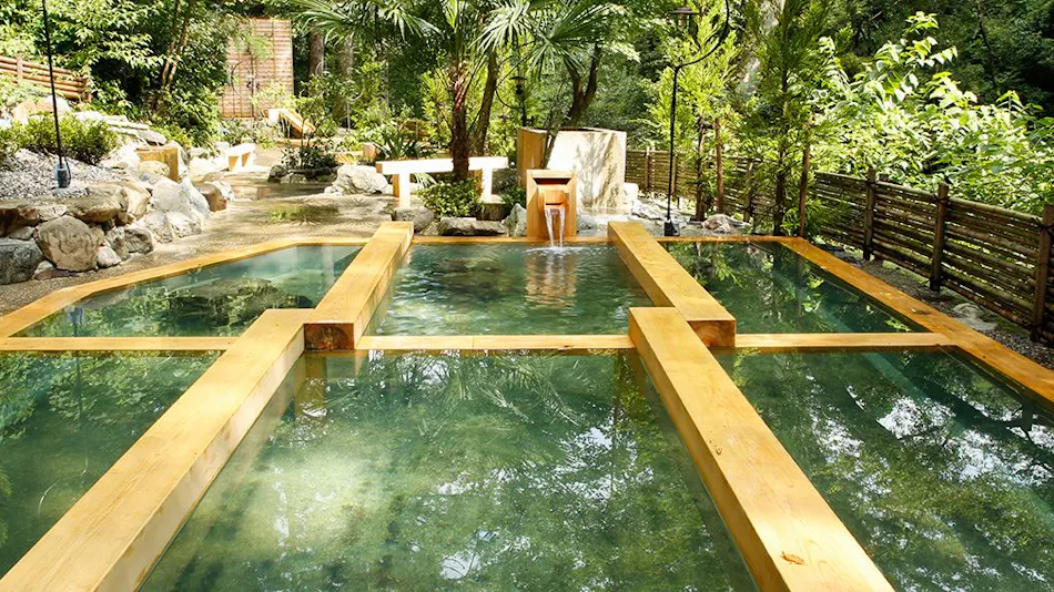 Yamanaka Onsen Yubatake no Yado Hanatsubaki