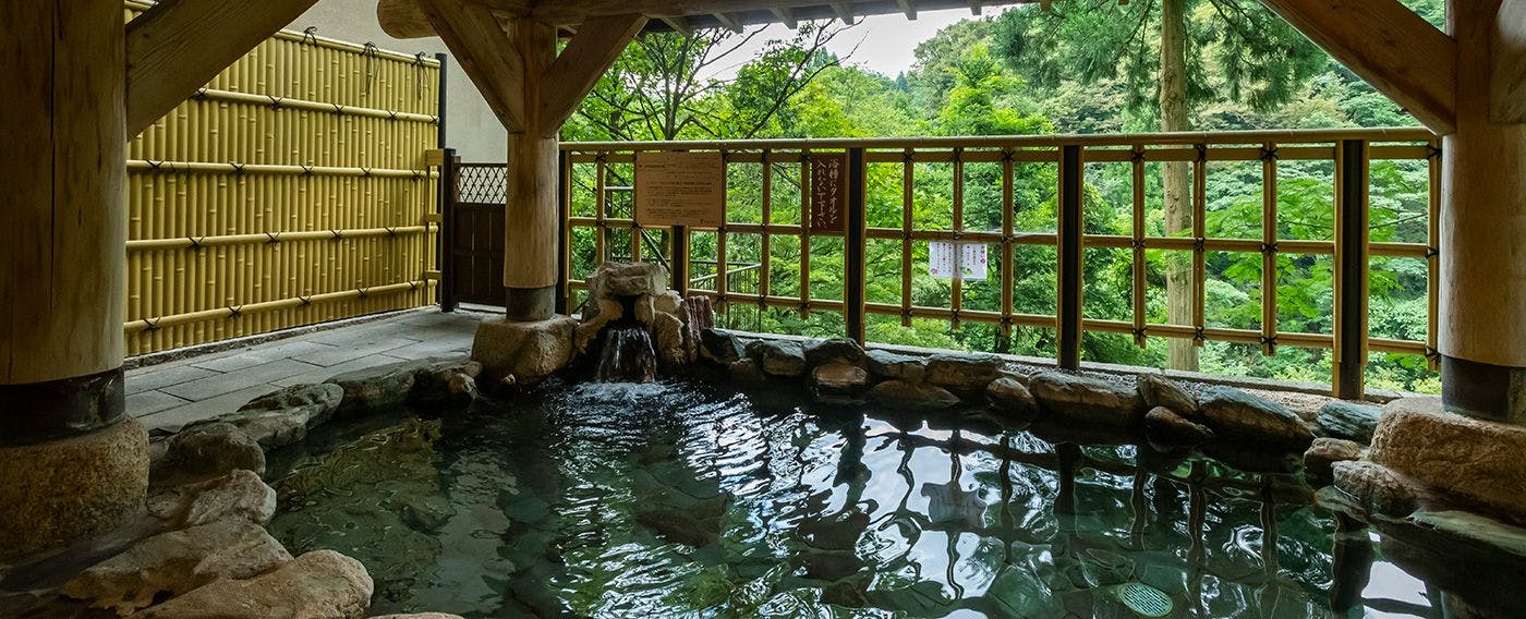 Yamanaka Onsen Yubatake no Yado Hanatsubaki