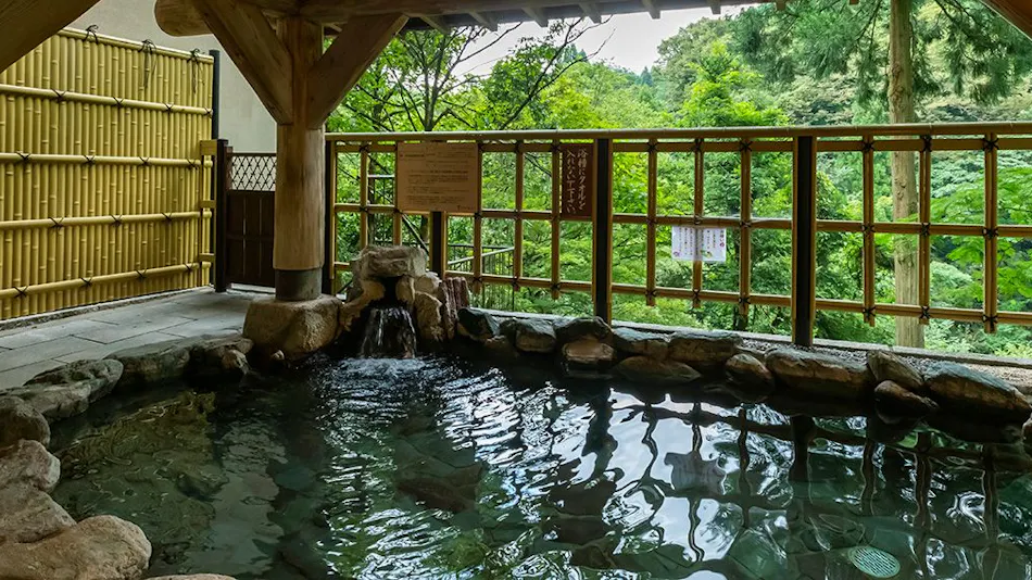 Yamanaka Onsen Yubatake no Yado Hanatsubaki