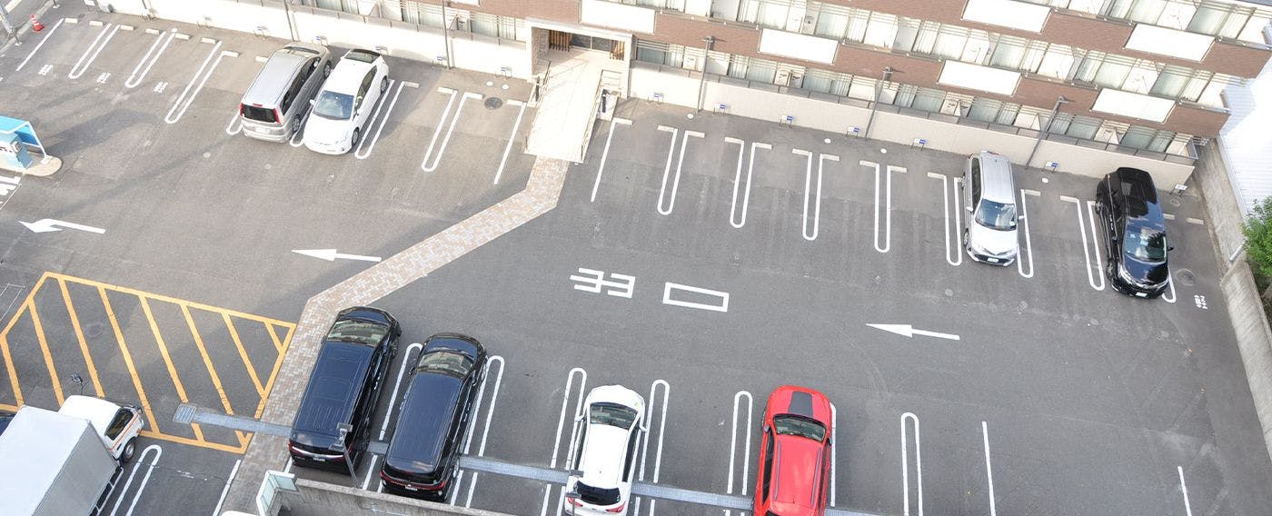 ลานจอดรถแบบราบ