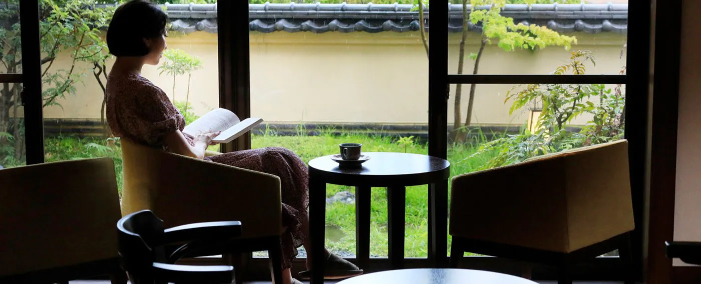 สถานที่พักผ่อน ~ คาเฟ่และห้องสมุด 'โบตั๋น' ~