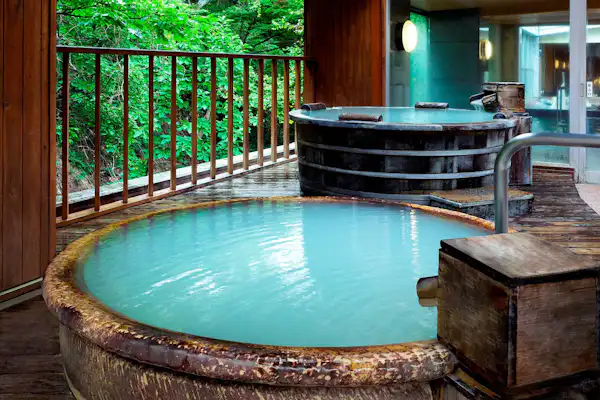 Pemandian air panas terbuka