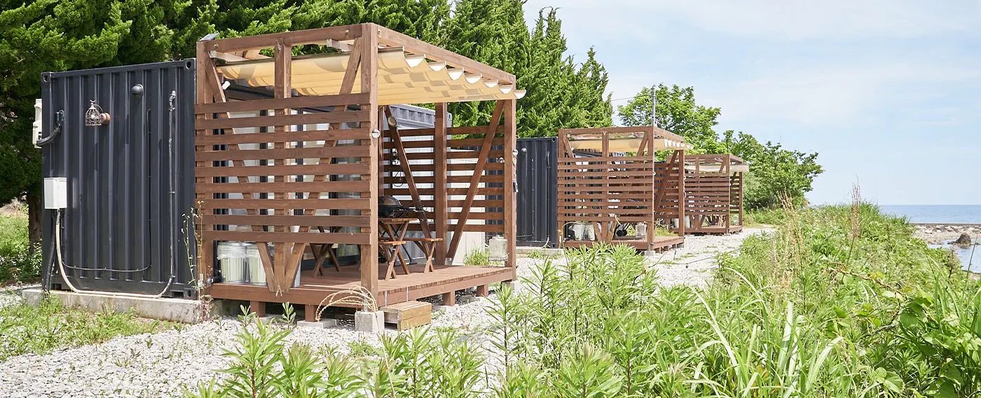 ห้องพักทุกห้องมีวิวทะเล แบบคอนเทนเนอร์ไร้คน