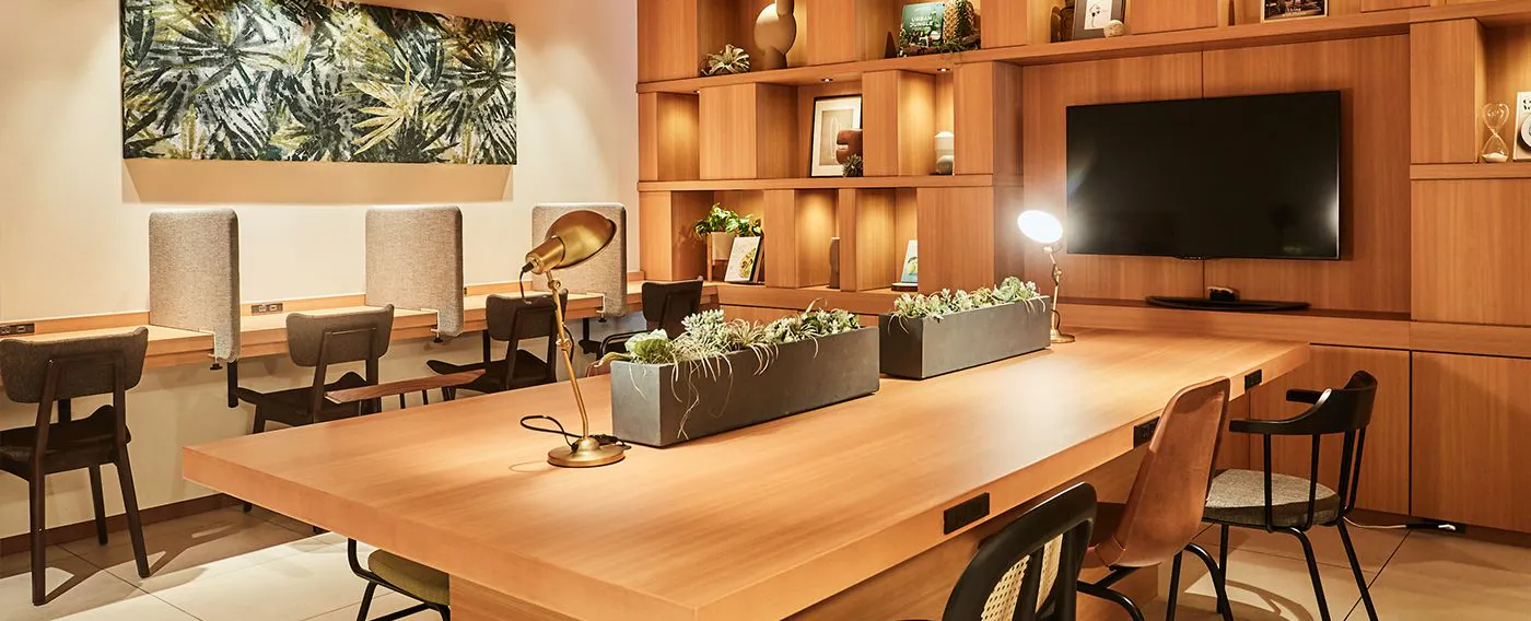 เลานจ์ฟรีภายในอาคาร