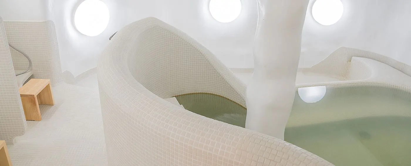 "น้ำพุร้อน Ginzan" ที่สะท้อนประวัติศาสตร์ผ่าน "อ่างอาบน้ำสไตล์ Taisho"