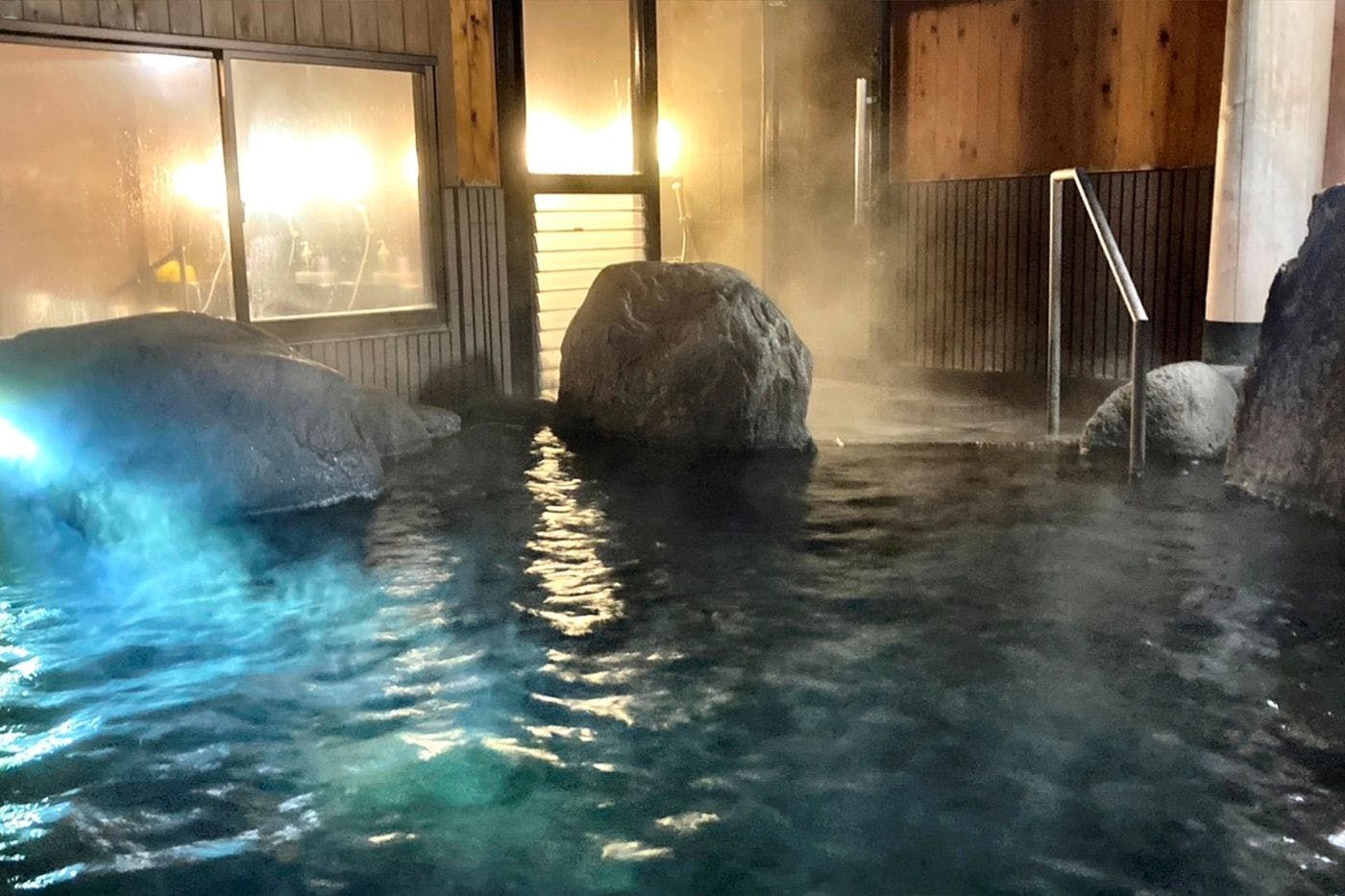 บ่อน้ำพุร้อนกลางแจ้ง