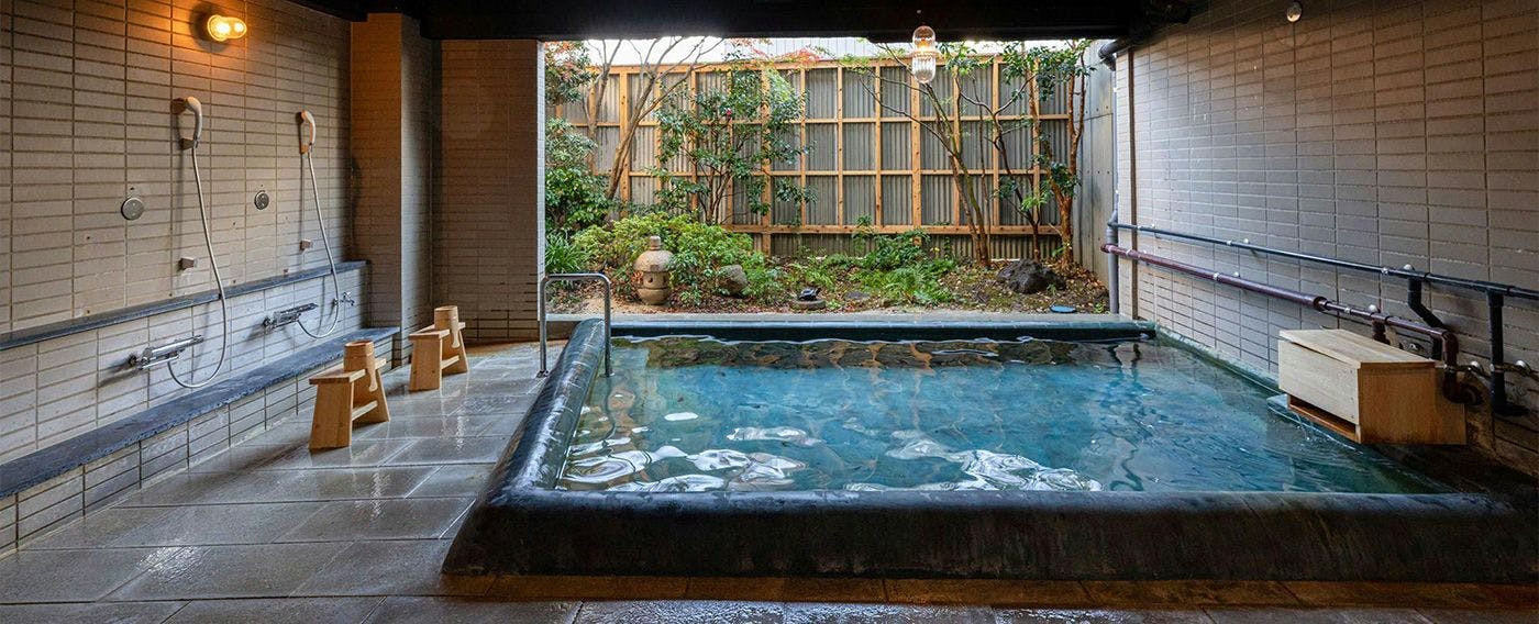 ห้องอาบน้ำชาย