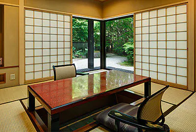 料理茶屋「山翠亭」