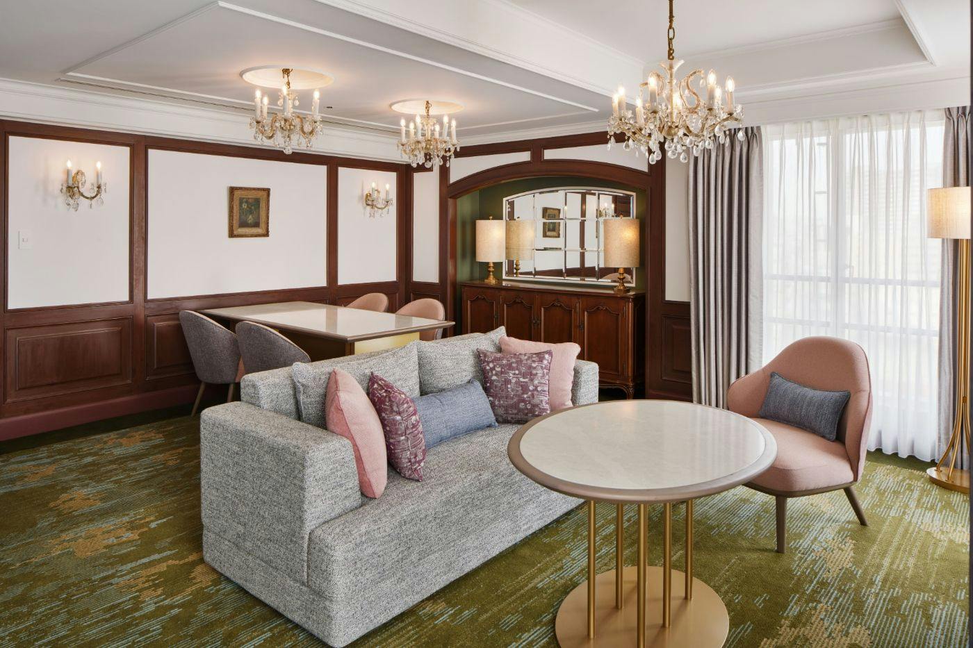 RIHGA Royal Hotel Osaka, Vignette Collection an IHG Hotels