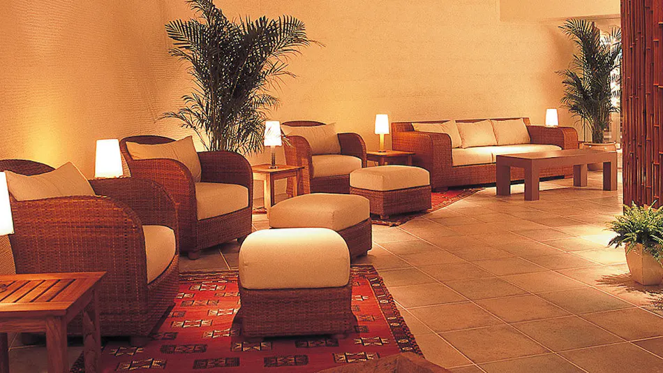 RIHGA Royal Hotel Osaka, Vignette Collection an IHG Hotels