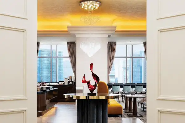 Pintu Masuk Club Lounge