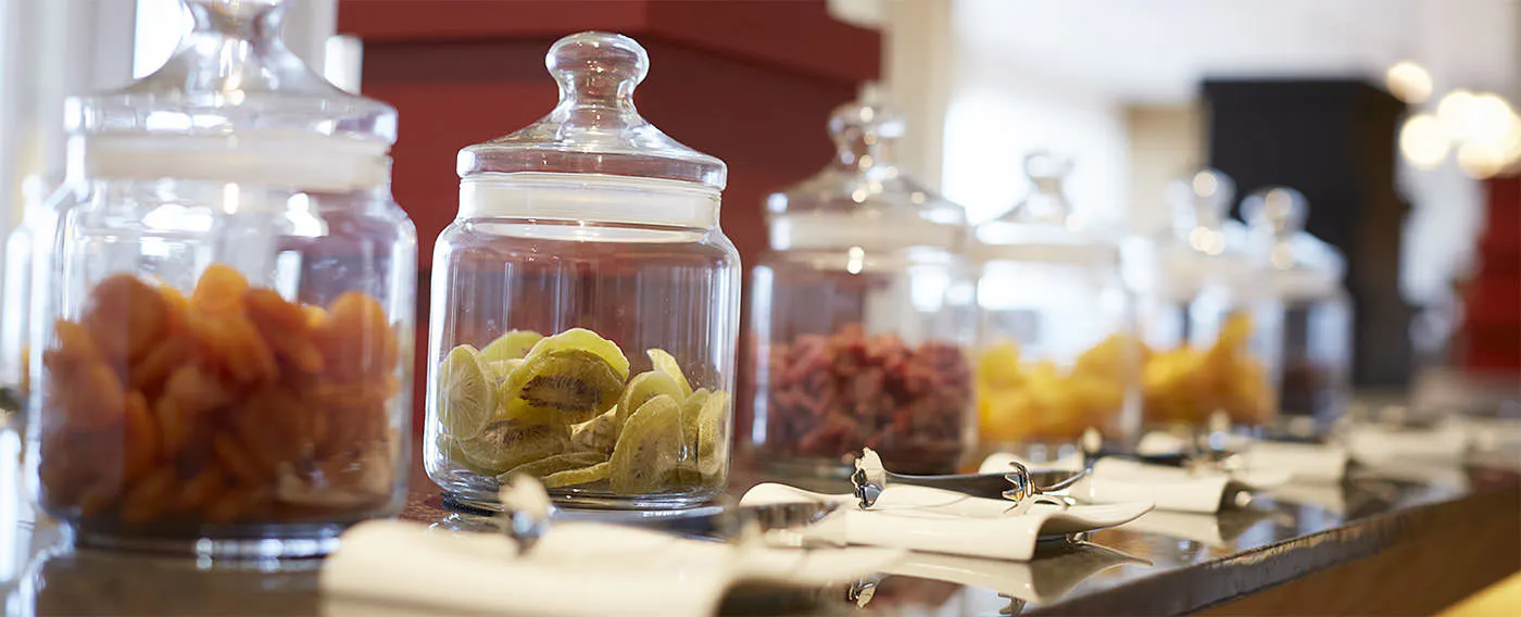 Tea time includes snacks and petit cakes.